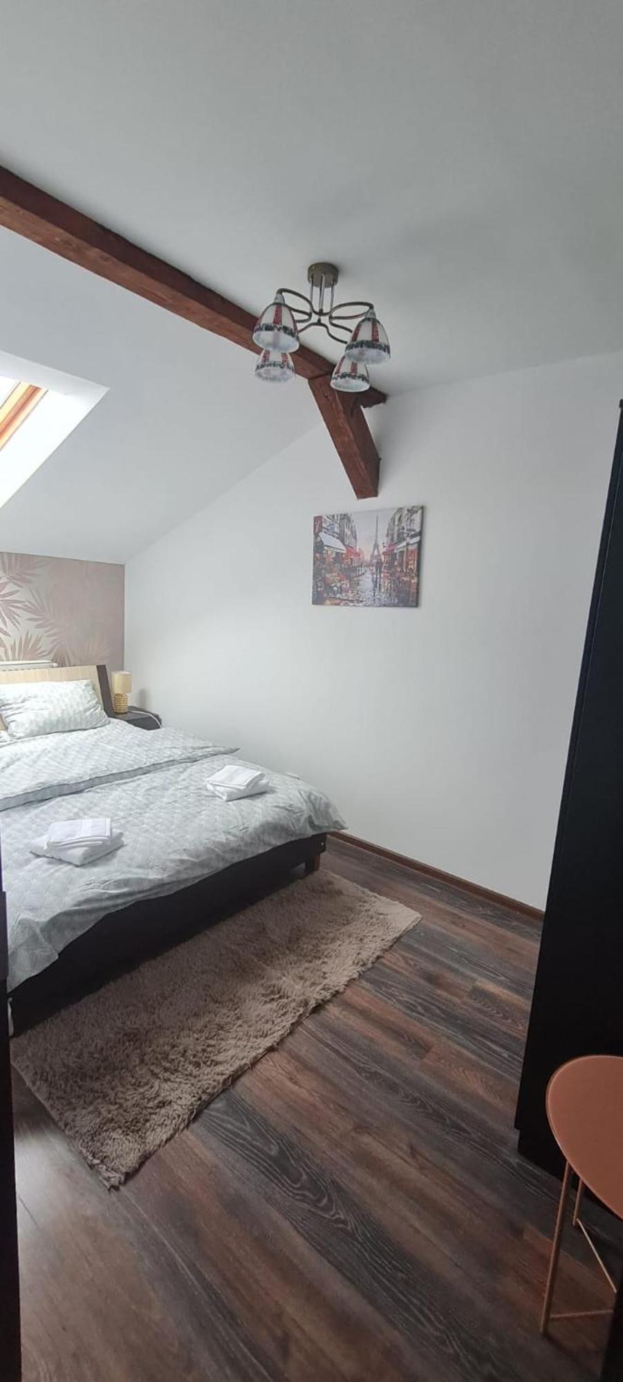 Cosy 2 Bedroom Apartment In New Town Braşov Extérieur photo
